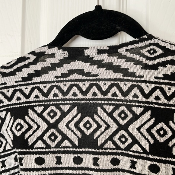 American Eagle Outfitters open cardigan sweater western Aztec black white LG - Picture 11 of 13